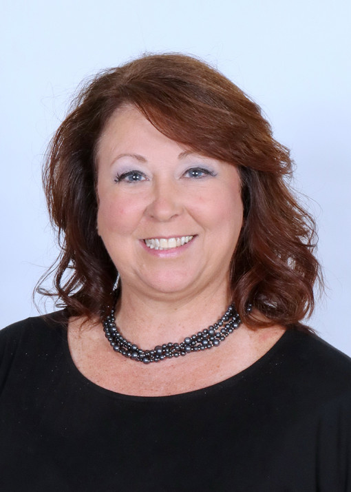 Carolyn Augur